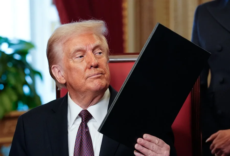 Trump pone en duda el futuro del T-MEC con México y Canadá